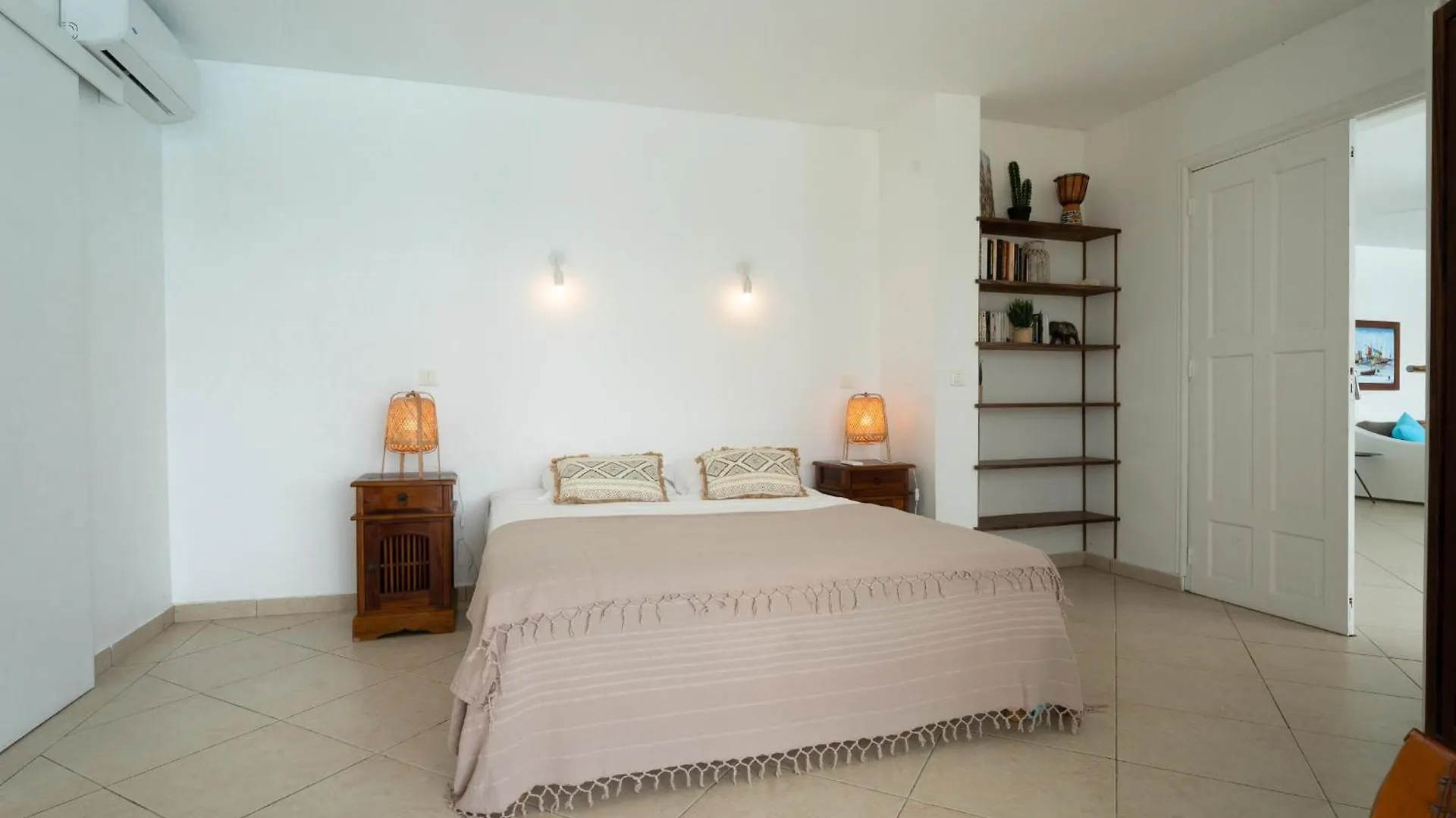 Villa Nora Saint-Francois